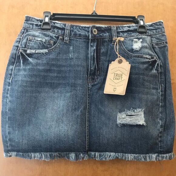 New True Craft Jrs size 9 jean skirt - Picture 1 of 3